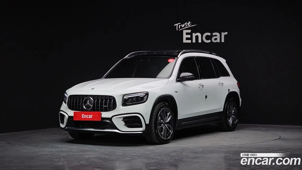Mercedes-Benz GLB-Class — фото 1