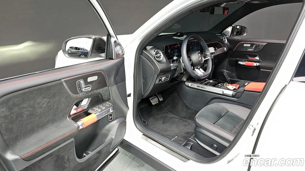 Mercedes-Benz GLB-Class — фото 10