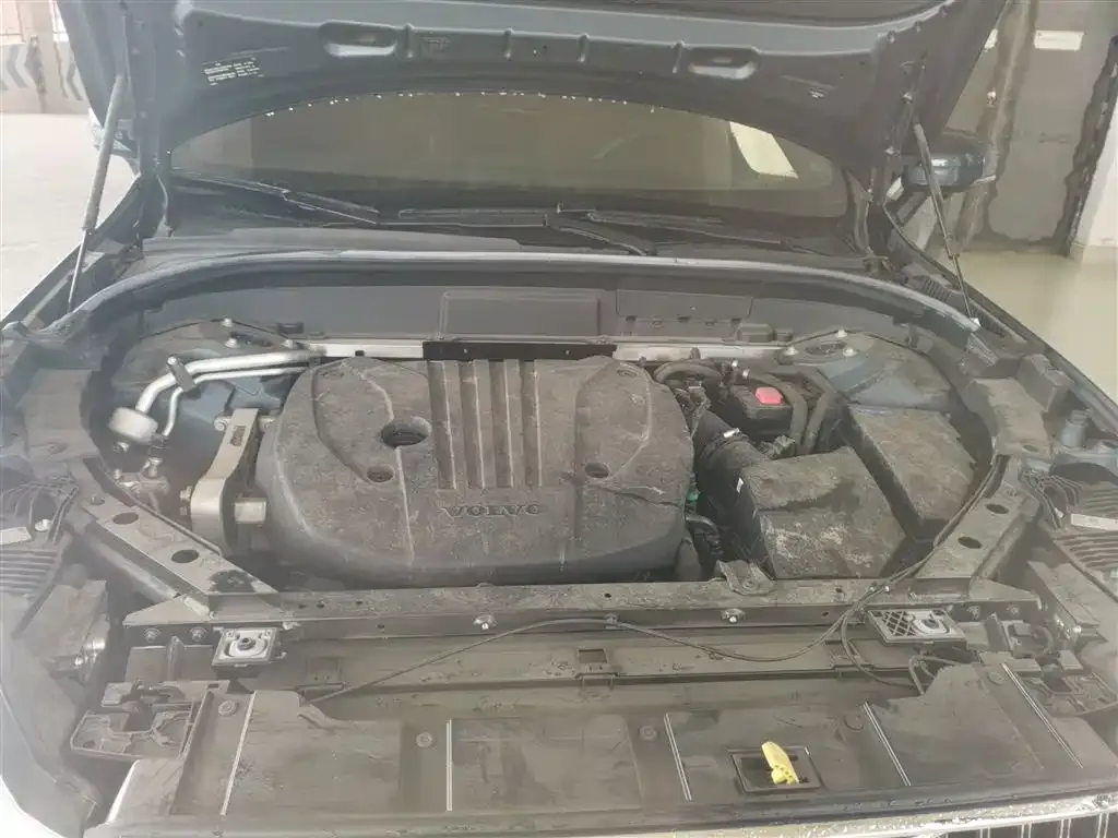 Volvo XC60 2022 из CN, фото 10