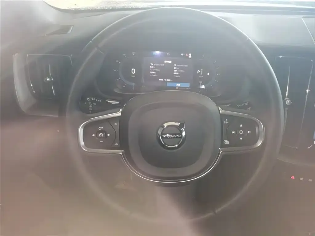 Volvo XC60 2022 из CN, фото 3