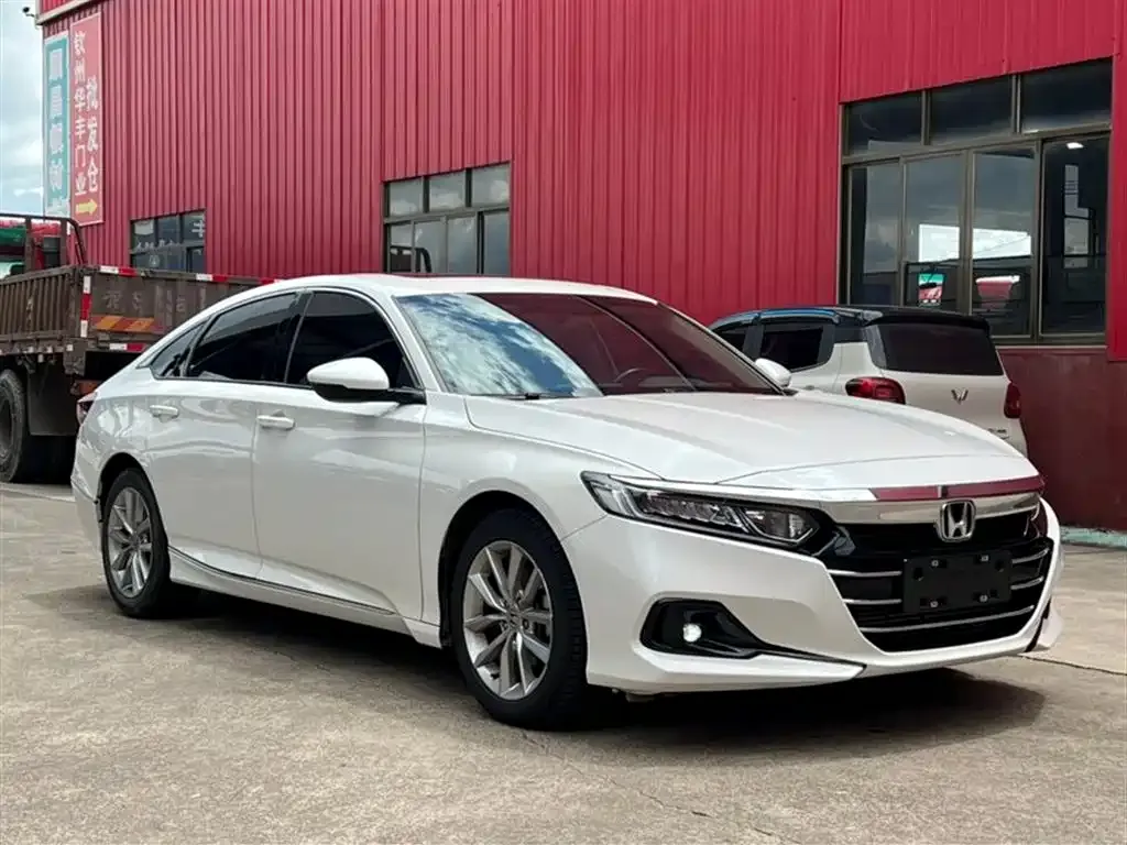 Honda Accord — фото 3