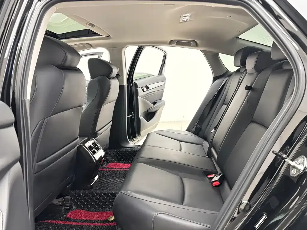 Honda Accord 2021 из CN, фото 10