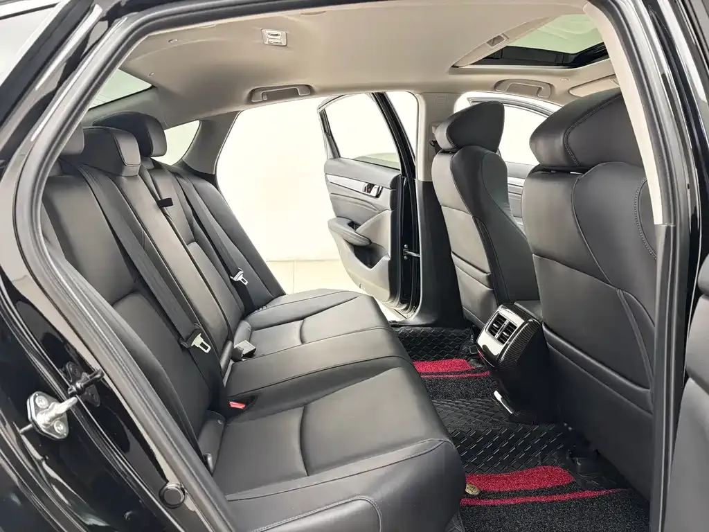 Honda Accord 2021 из CN, фото 9