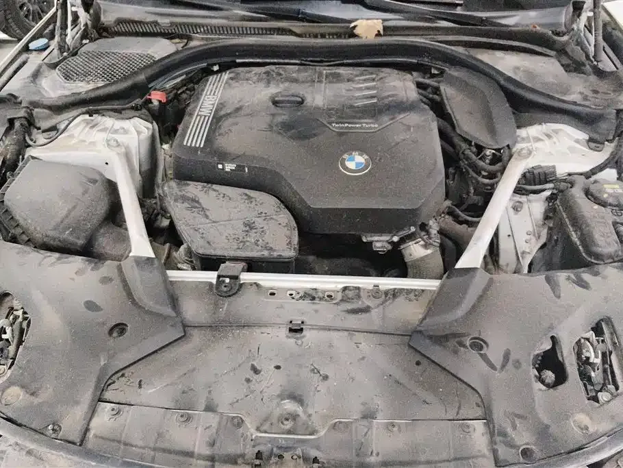 BMW 5 Series 2022 из CN, фото 10