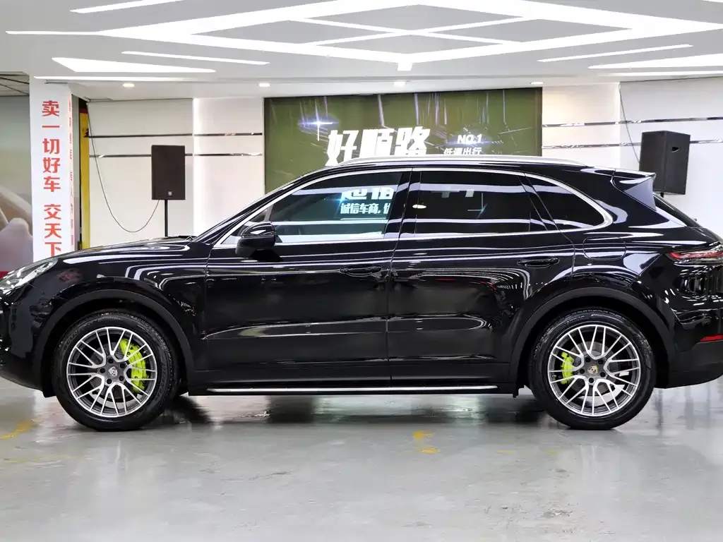 Porsche Cayenne Hybrid — фото 4