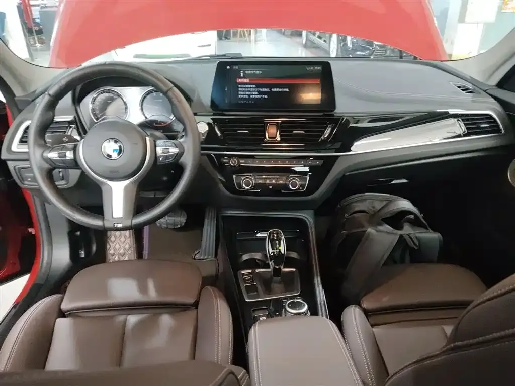 BMW 1 Series 2022 из CN, фото 10