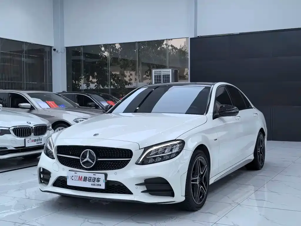 Mercedes-Benz C-Class — фото 1