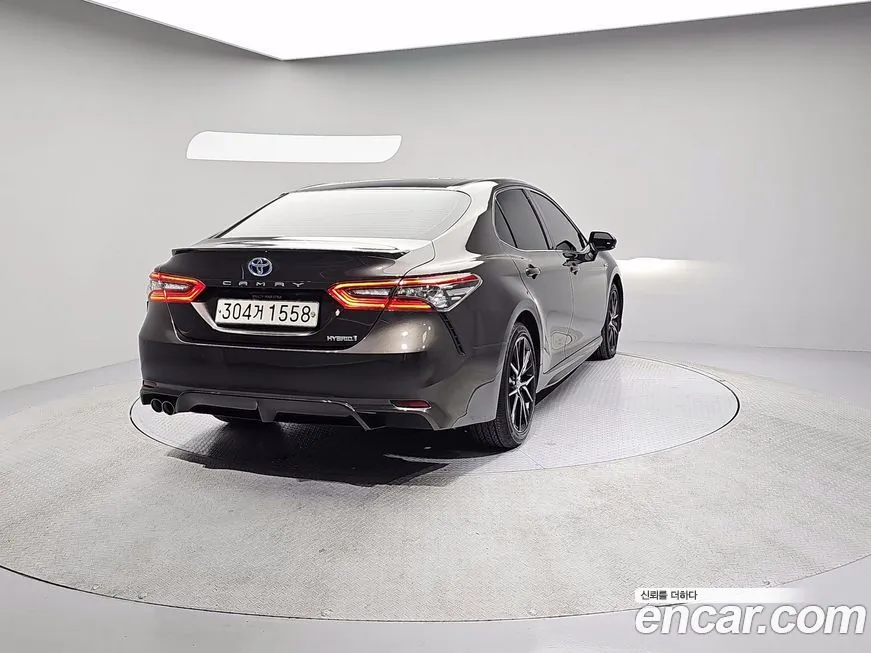 Toyota Camry 2022 из KR, фото 2