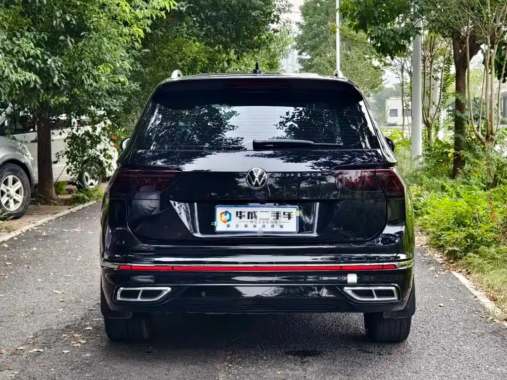 Volkswagen Tiguan L — фото 5