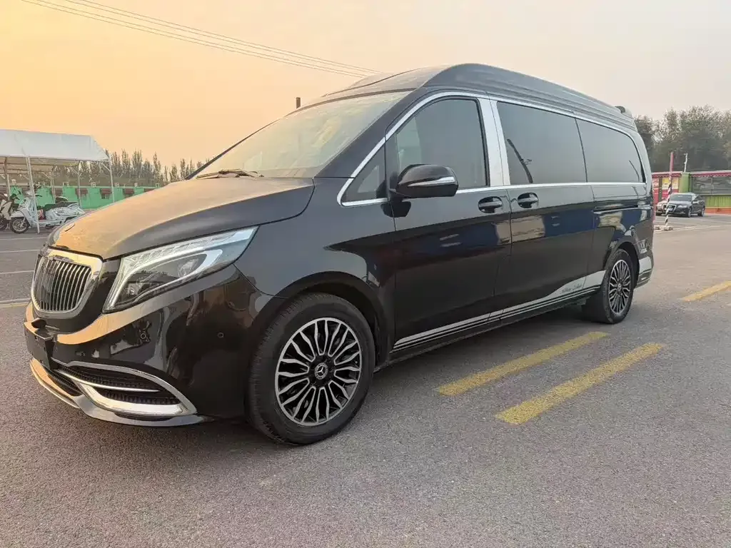 Mercedes-Benz V-Class 2022 из CN, фото 2