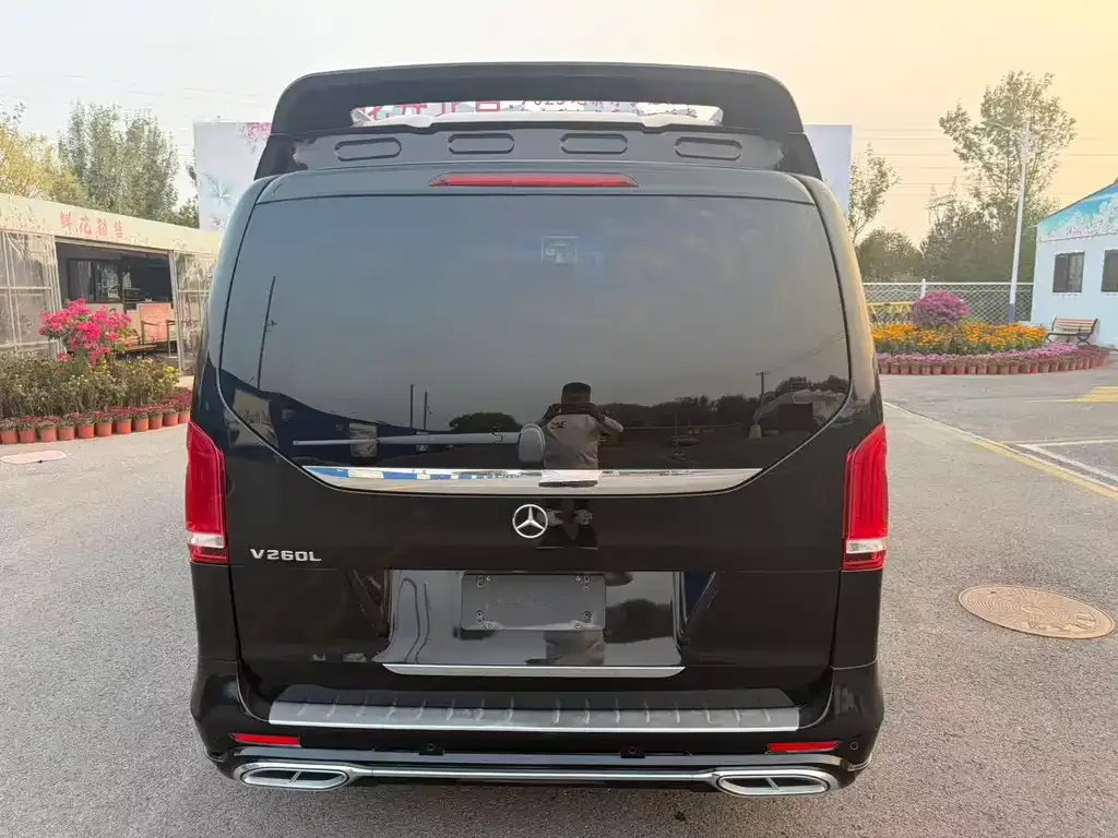 Mercedes-Benz V-Class 2022 из CN, фото 4