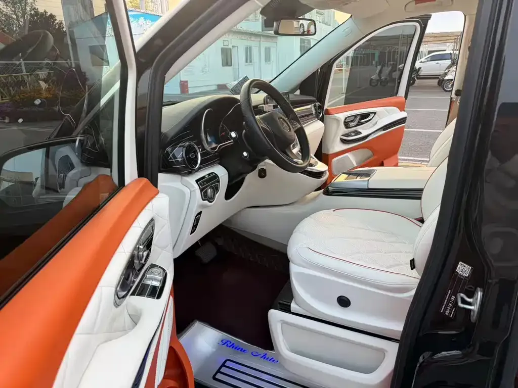 Mercedes-Benz V-Class 2022 из CN, фото 7