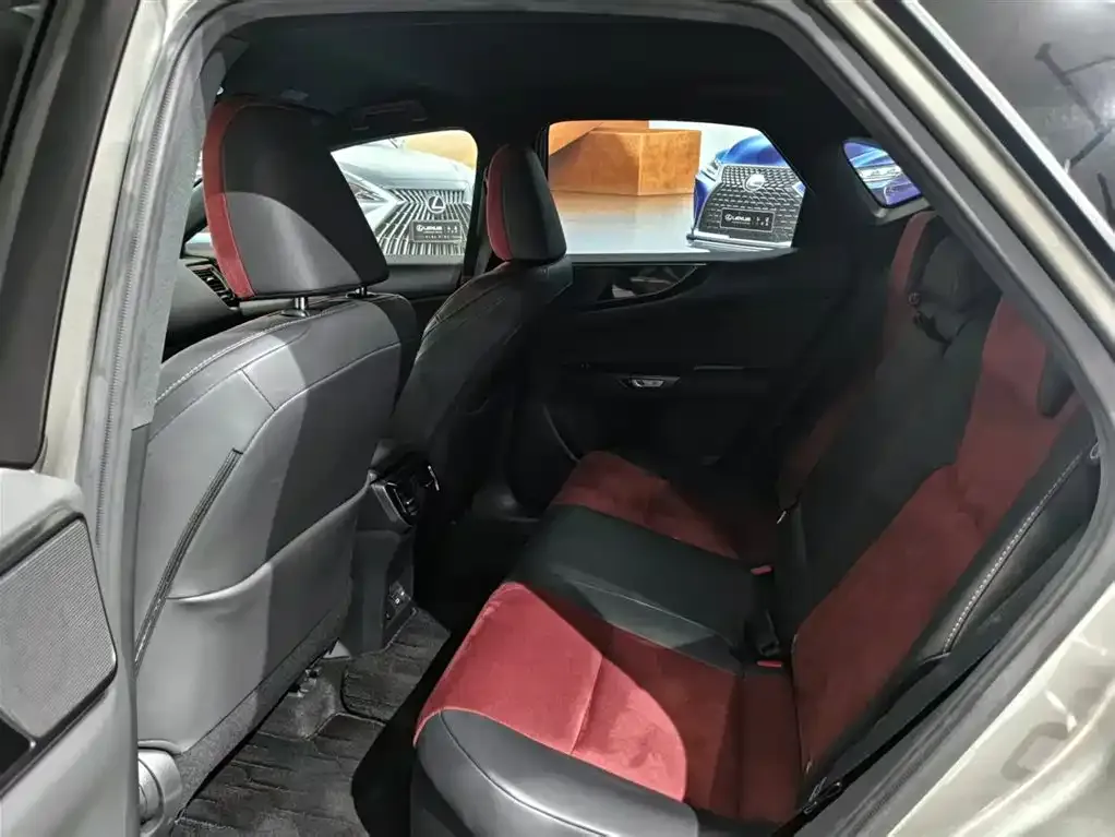 Lexus NX 2023 из CN, фото 10