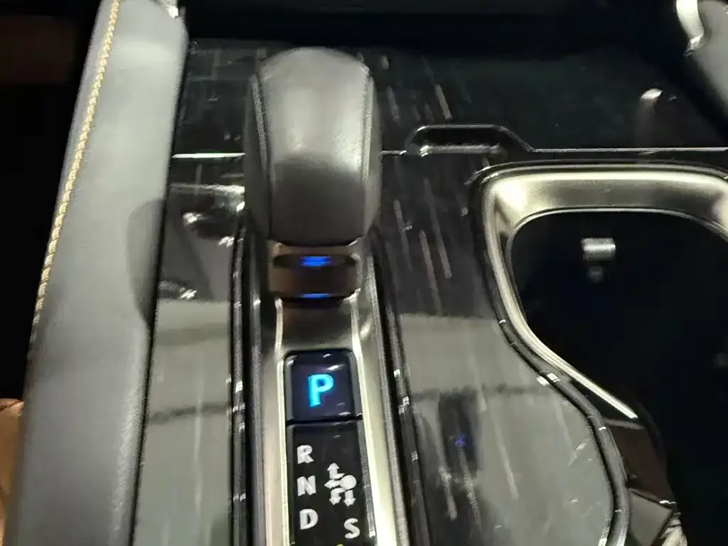 Lexus RX 2023 из CN, фото 8