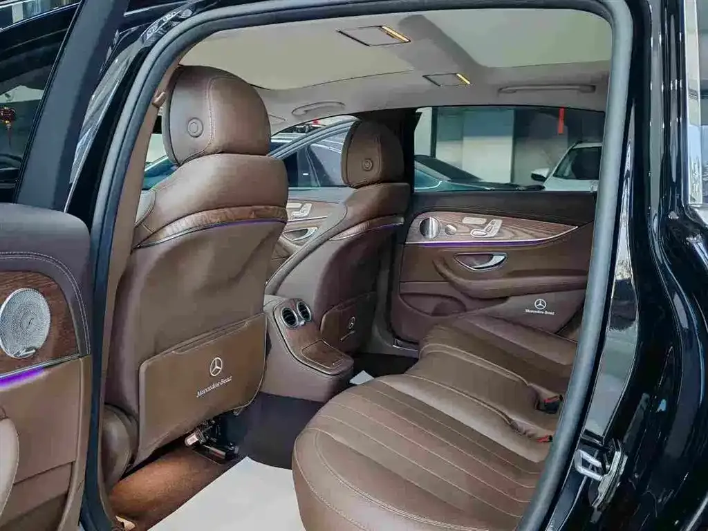 Mercedes-Benz E-Class 2023 из CN, фото 3