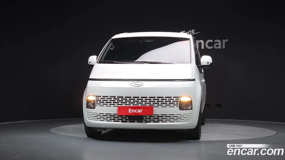 Hyundai Staria 2022 из KR, фото 3