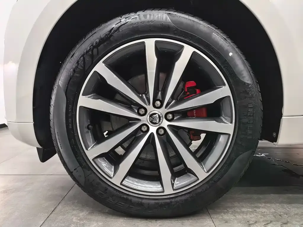 Jaguar F-PACE 2023 из CN, фото 6