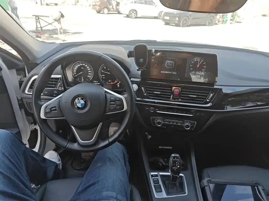 BMW 1 Series 2023 из CN, фото 10