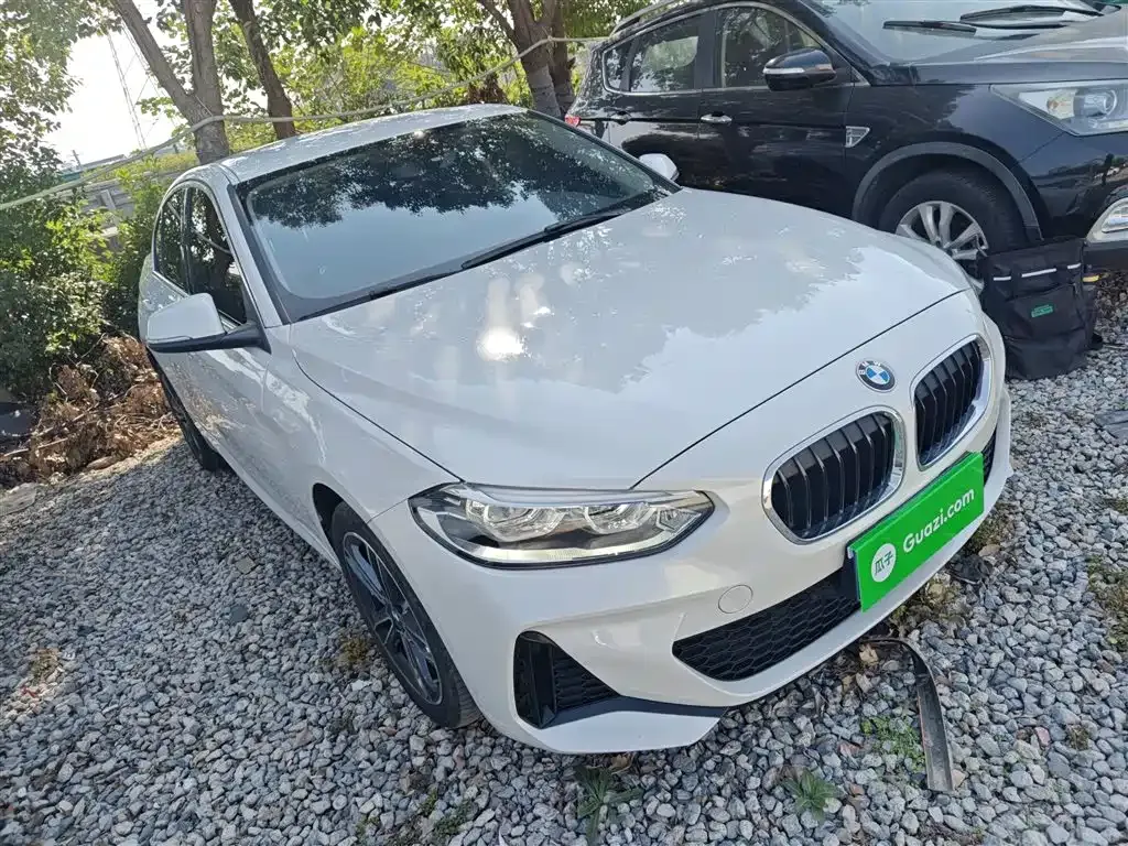 BMW 1 Series 2023 из CN, фото 4