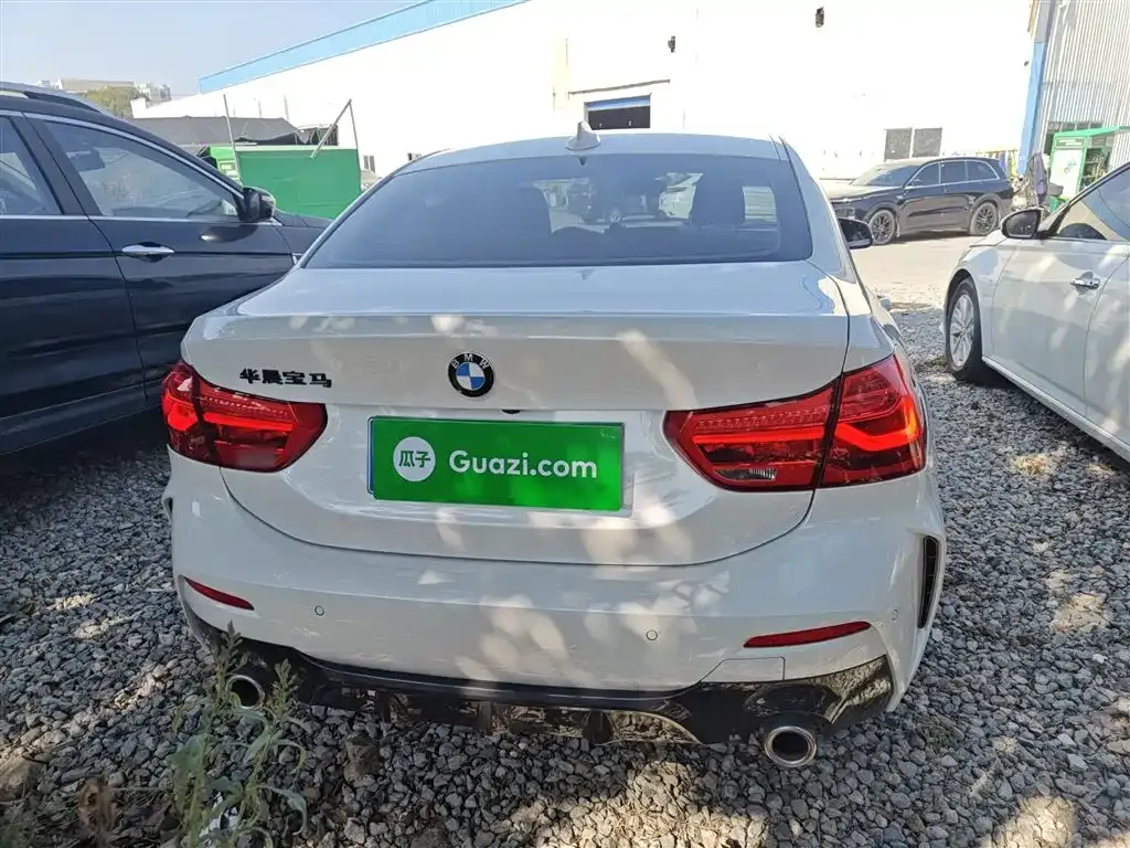 BMW 1 Series 2023 из CN, фото 6