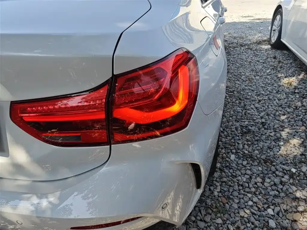 BMW 1 Series 2023 из CN, фото 8