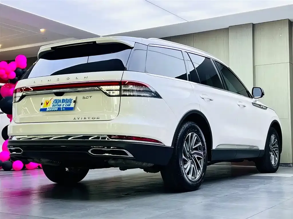 Lincoln Aviator 2023 из CN, фото 4