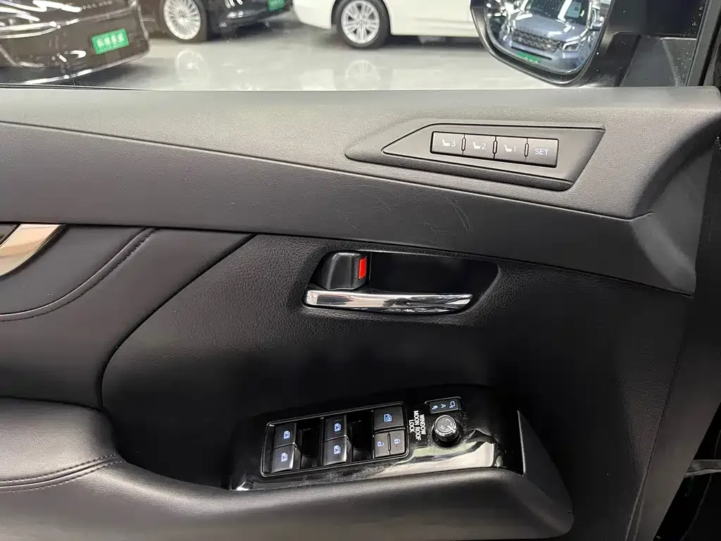 Toyota Vellfire 2021 из CN, фото 5