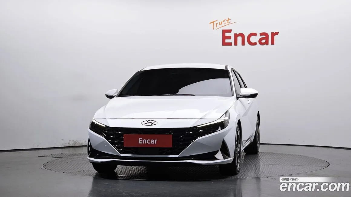 Hyundai AVANTE — фото 3