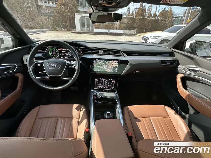 Audi Q8 e-tron 2024 из KR, фото 7