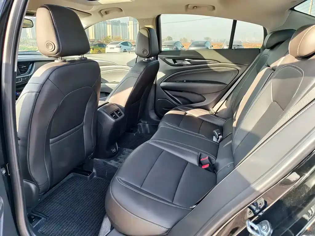 Buick Regal — фото 6