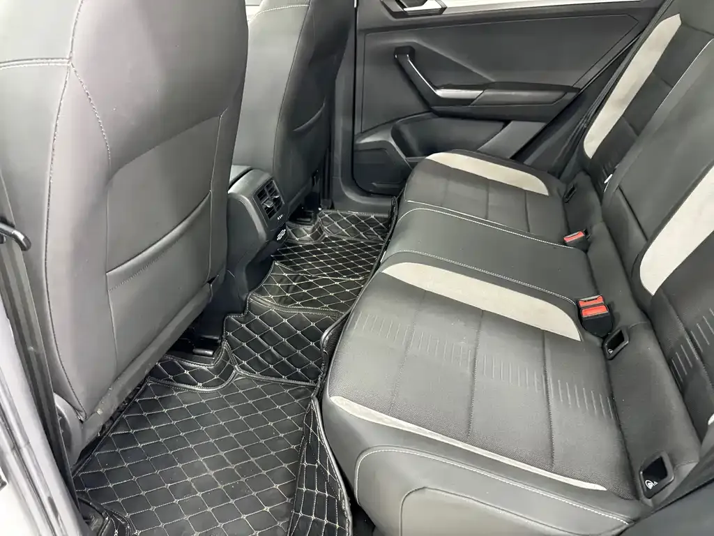Volkswagen T-Roc 2021 из CN, фото 10