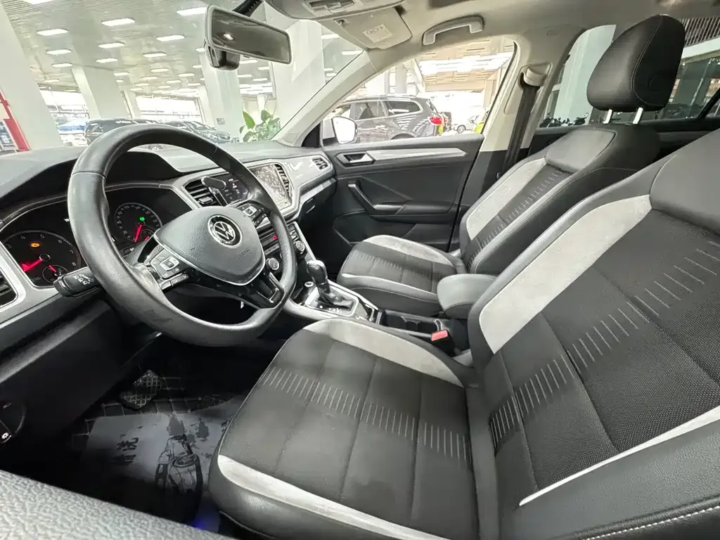 Volkswagen T-Roc 2021 из CN, фото 9