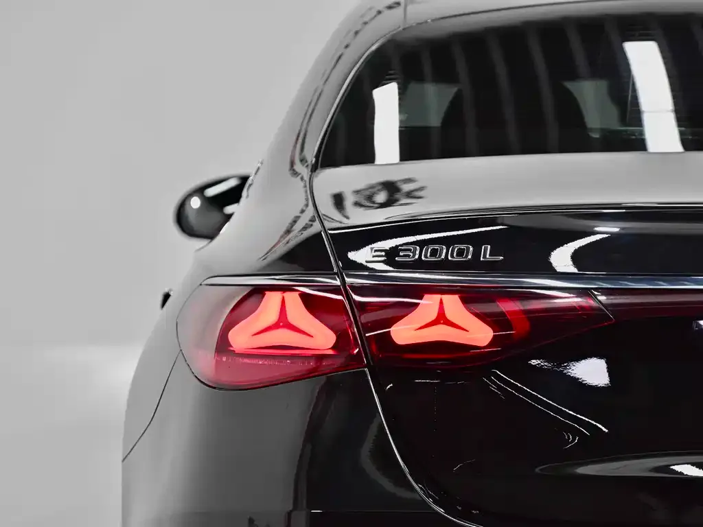 Mercedes-Benz E-Class 2024 из CN, фото 10