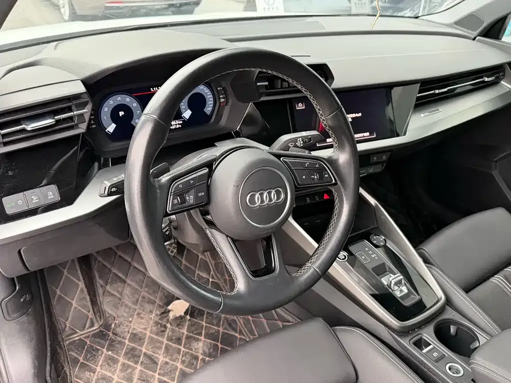 Audi A3 2023 из CN, фото 8