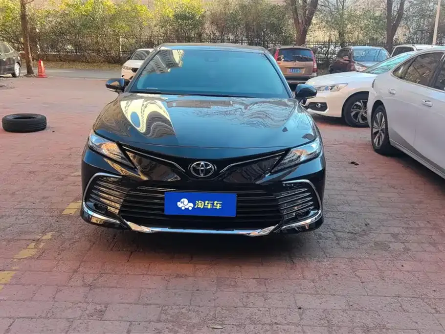 Toyota Camry 2024 из CN, фото 2