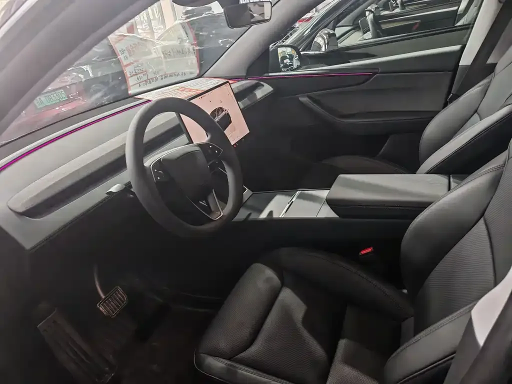 Tesla Model Y 2025 из CN, фото 5