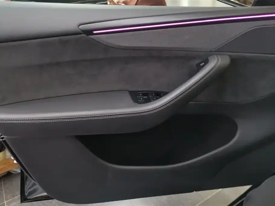 Tesla Model Y 2025 из CN, фото 7