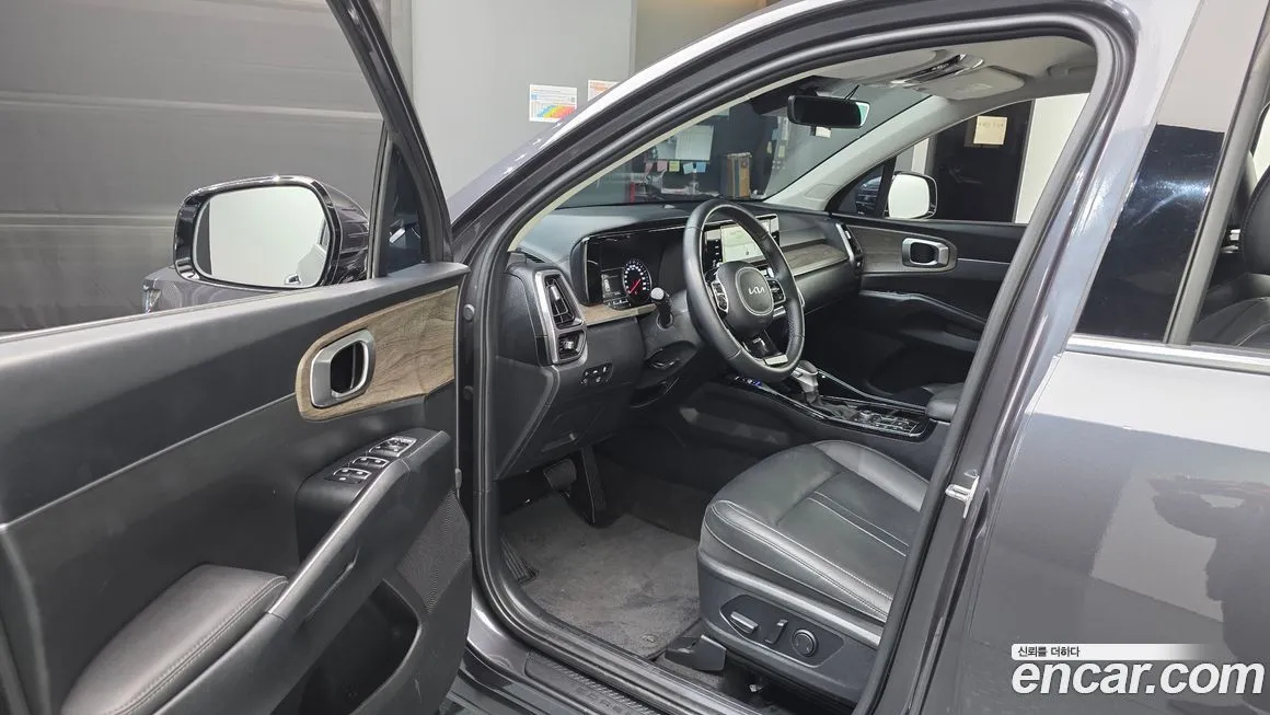 Kia Sorento — фото 10