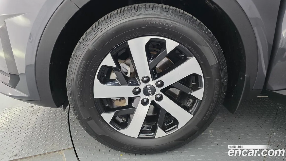 Kia Sorento — фото 5