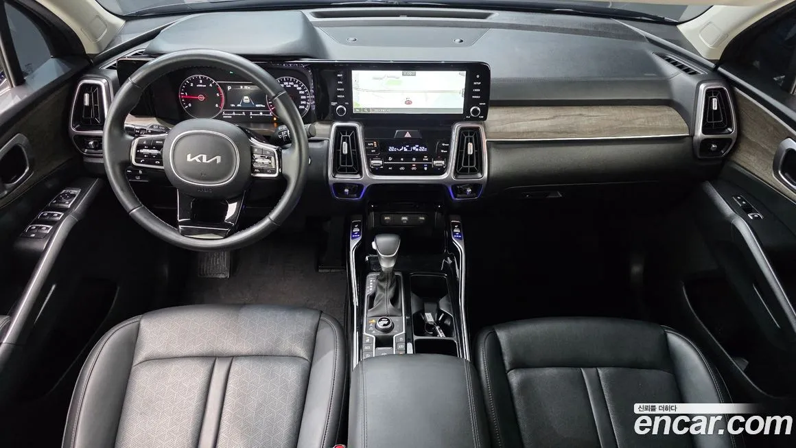 Kia Sorento — фото 7