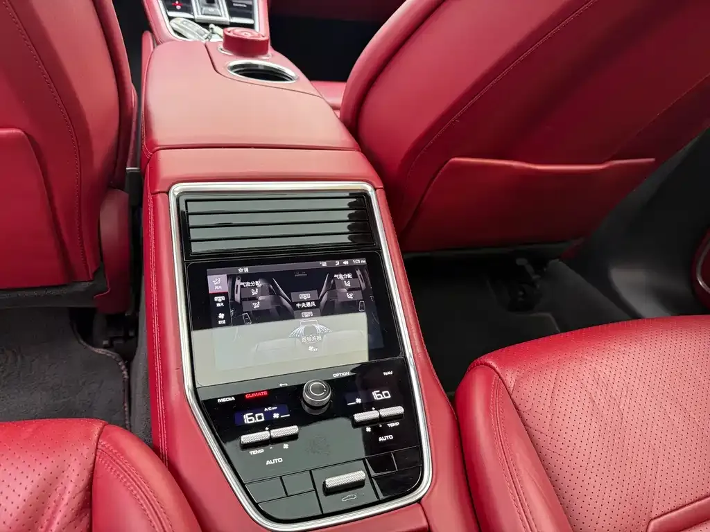 Porsche Panamera Hybrid — фото 10