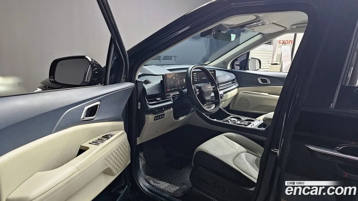 Kia Carnival — фото 10