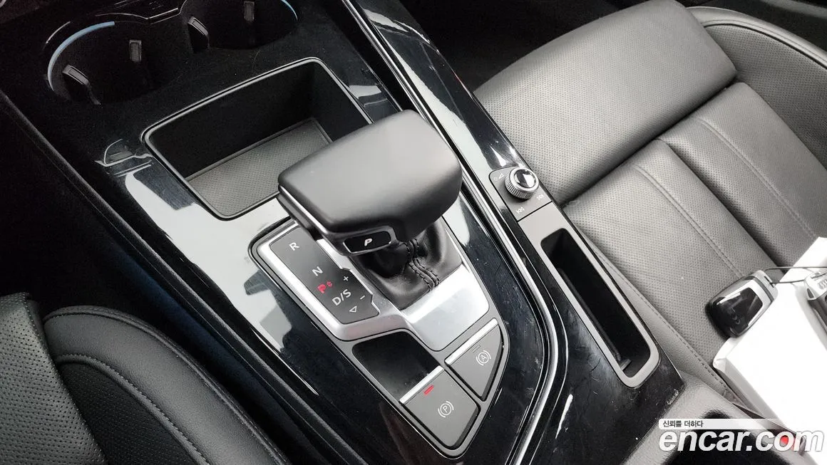Audi A4 2021 из KR, фото 9
