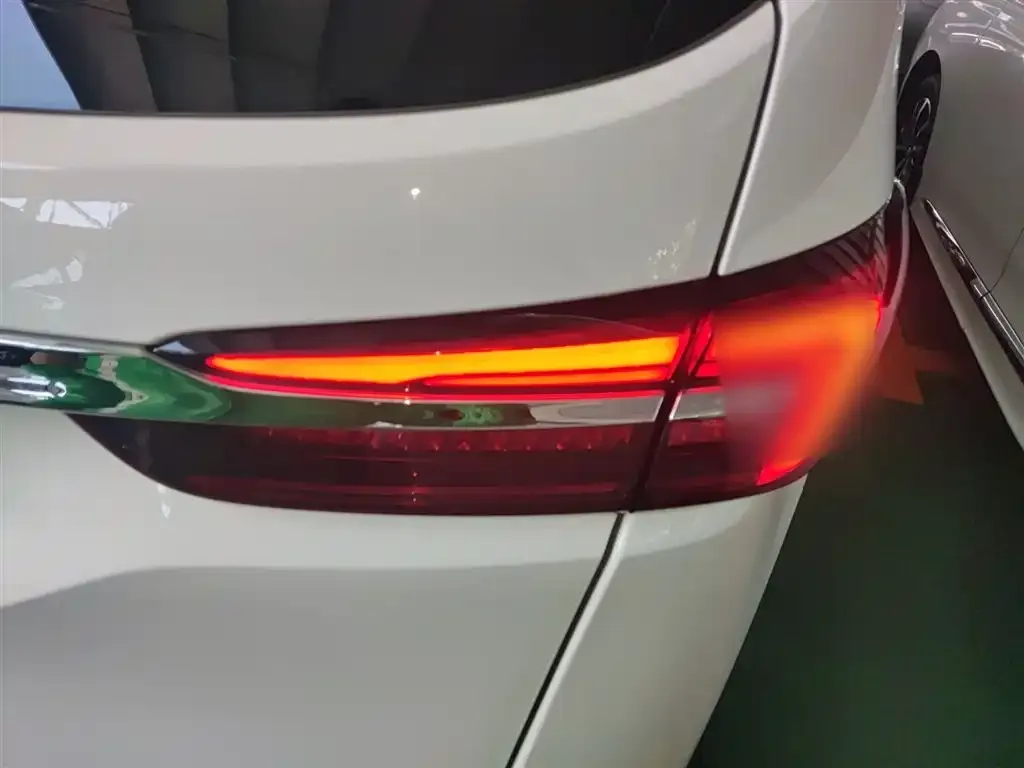 Buick GL8 2022 из CN, фото 8