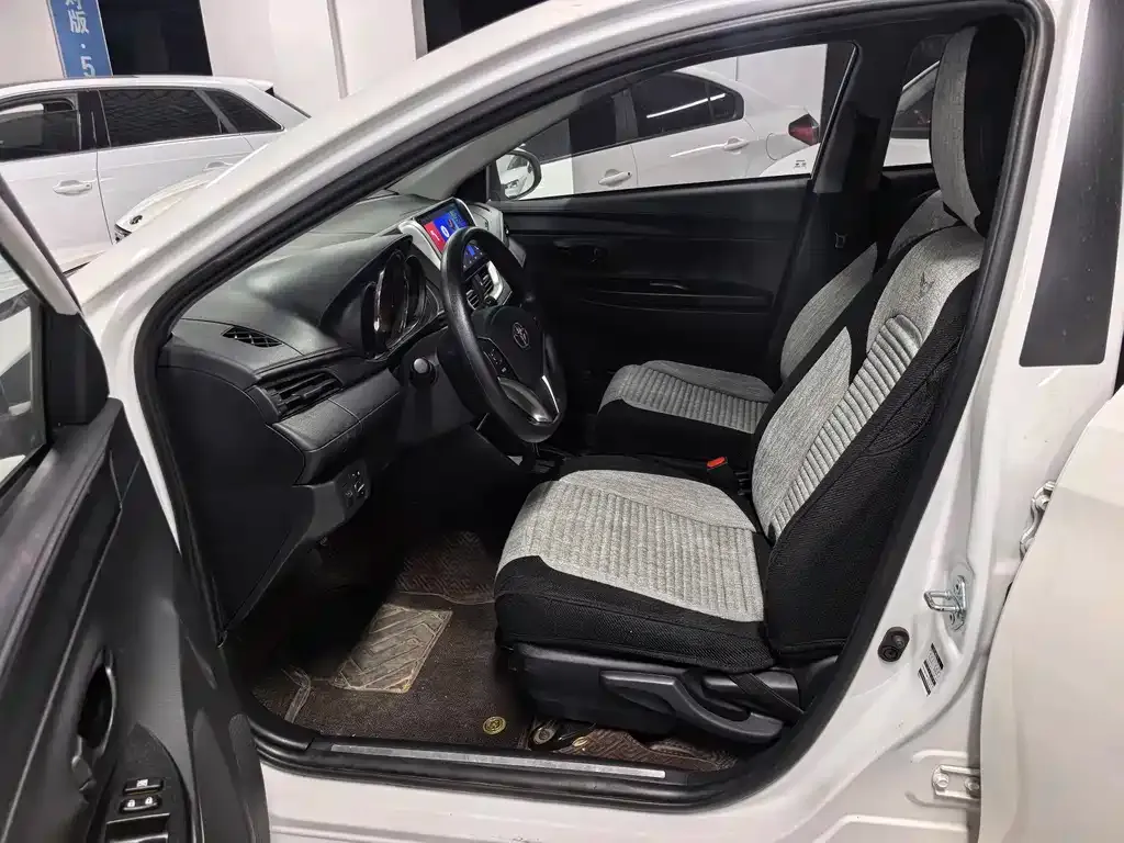 Toyota Yaris L 2022 из CN, фото 5