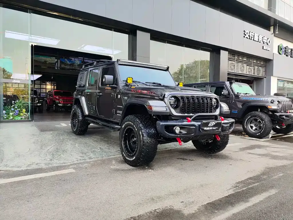 Jeep Wrangler 2024 из CN, фото 3