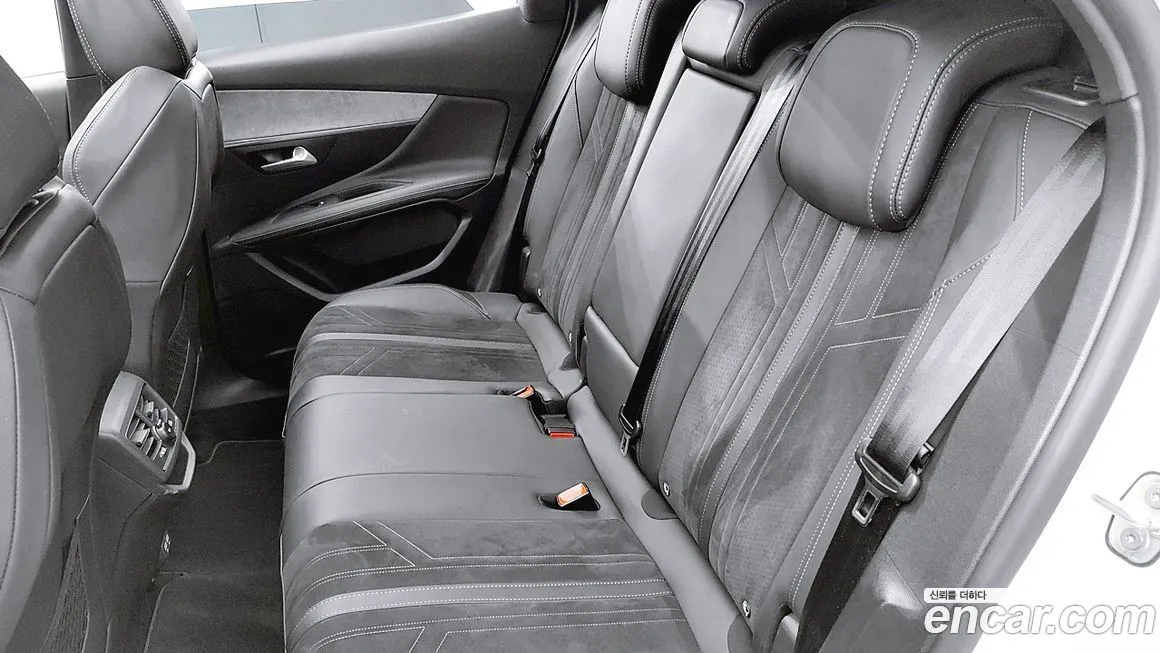 Peugeot 3008 2021 из KR, фото 6