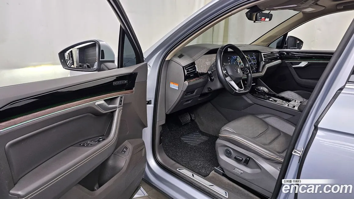 Volkswagen Touareg 2021 из KR, фото 10