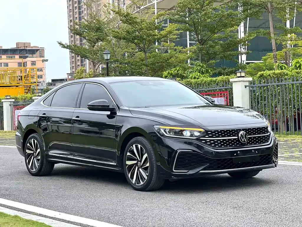 Volkswagen Passat — фото 2