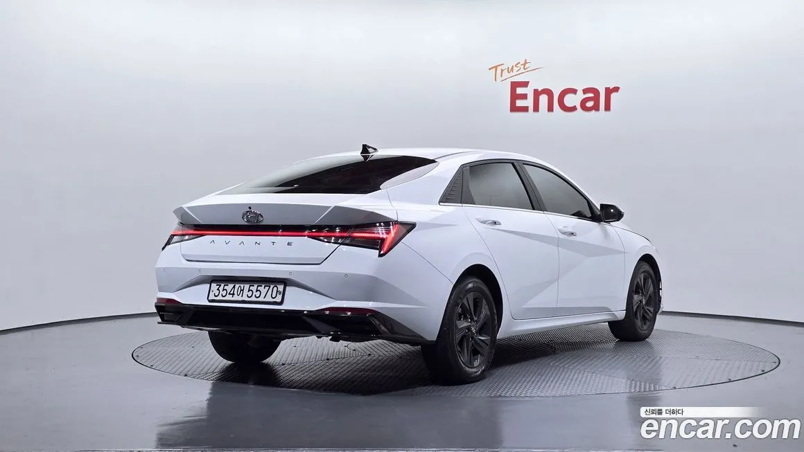 Hyundai AVANTE 2021 из KR, фото 2
